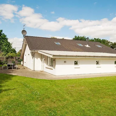 5 Star In Ega Ferienhaus *